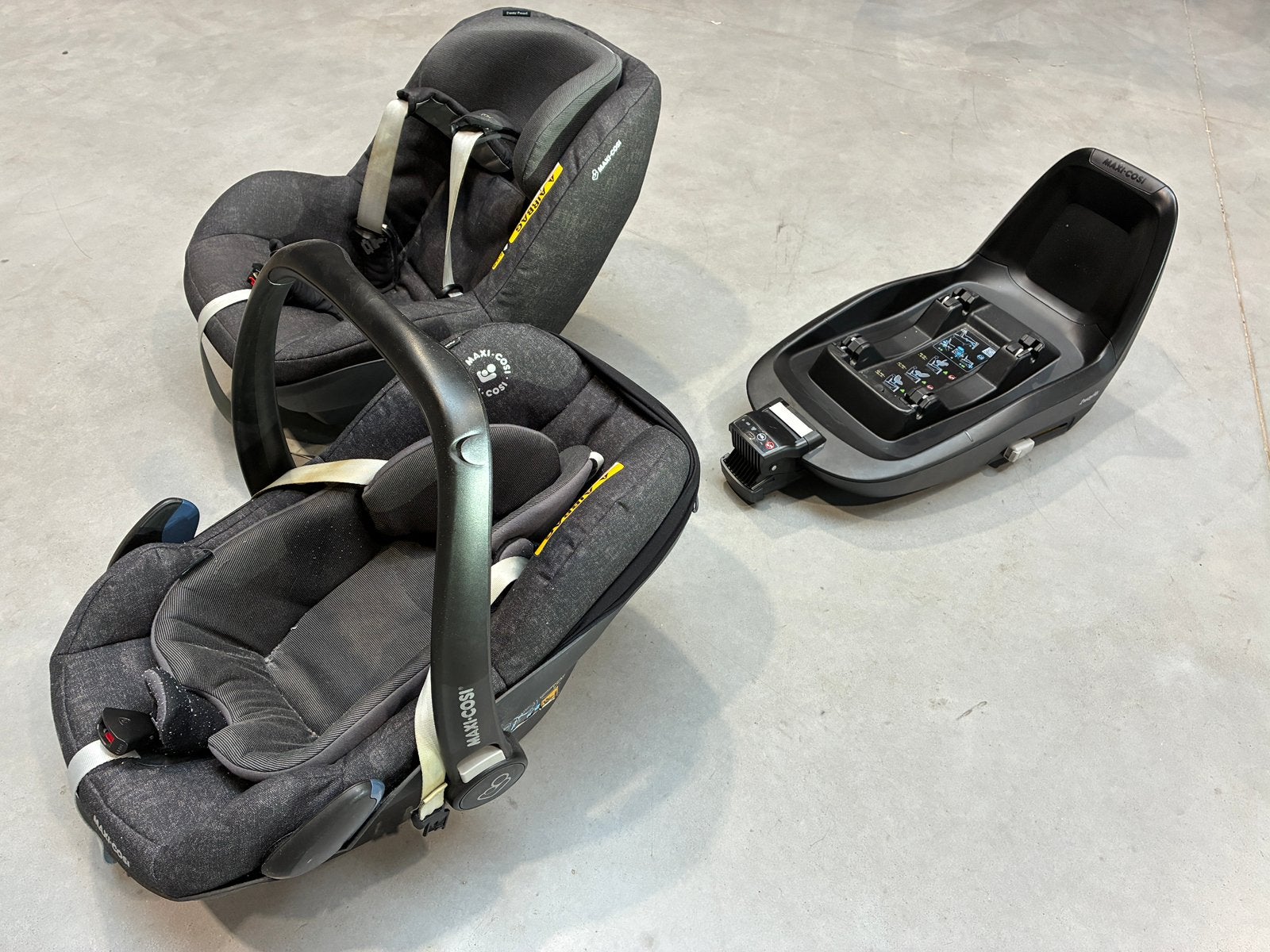 Maxi Cosi zitjes, Kinderen en Baby's, Autostoeltjes, Ophalen, Gebruikt, Isofix