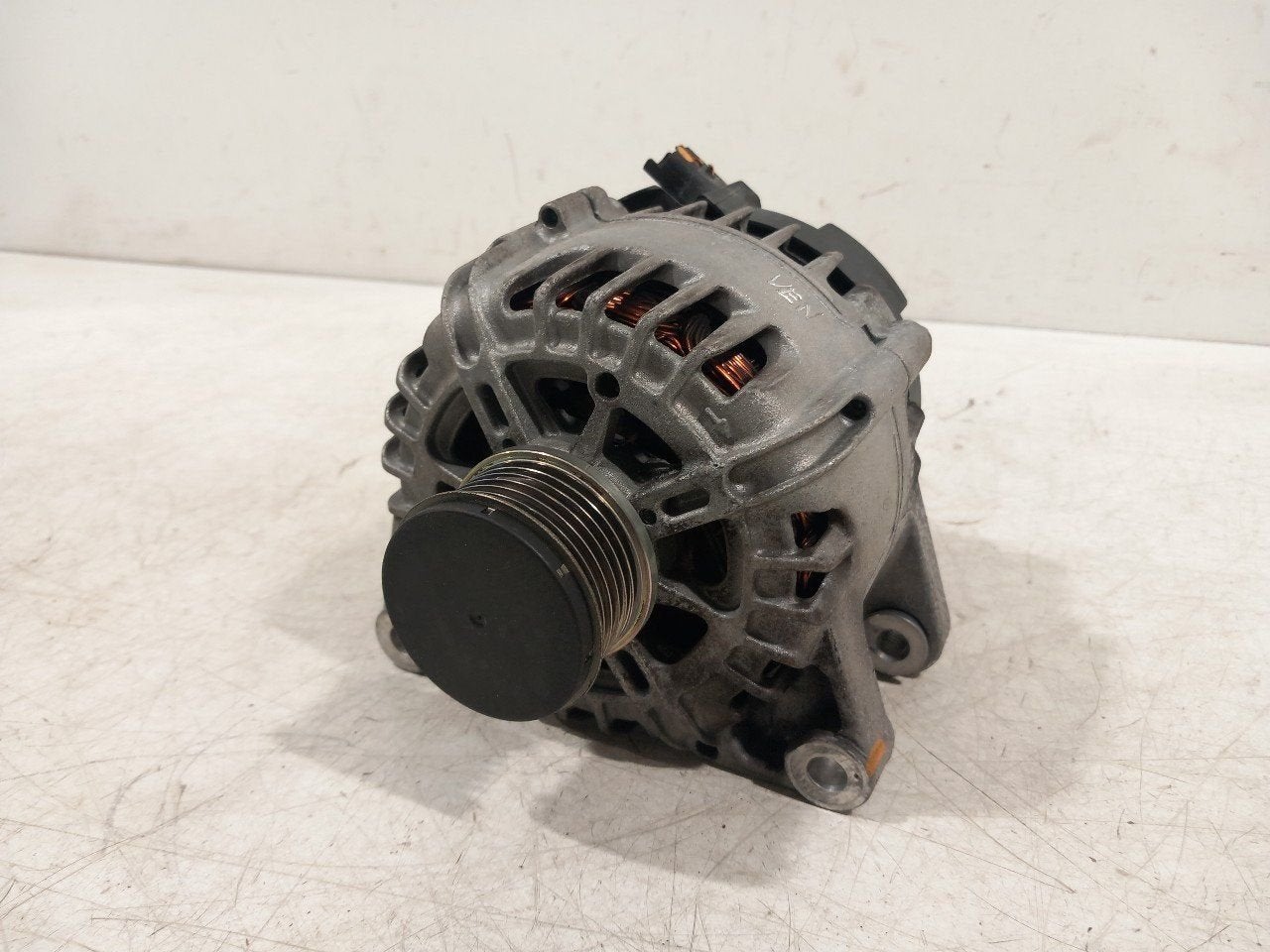 Dynamo Opel Corsa, Auto-onderdelen, Onderdelen@venauto.nl, Van der Ven Autorecycling B.V., Gebruikt, Ettenseweg 76, 4706 PB Roosendaal, The Netherlands