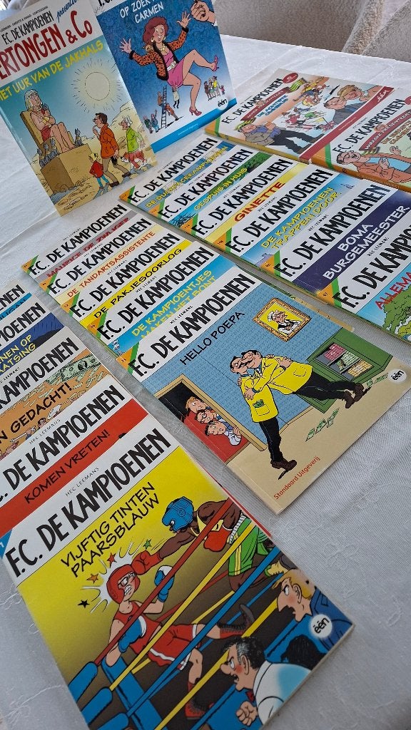 FC De kampioenen strip 3€/stuk. Zoekboek 5€. Omnibus 6€/stuk, Boeken, Hec Leemans (FC De Kampioenen), Ophalen of Verzenden, Zo goed als nieuw