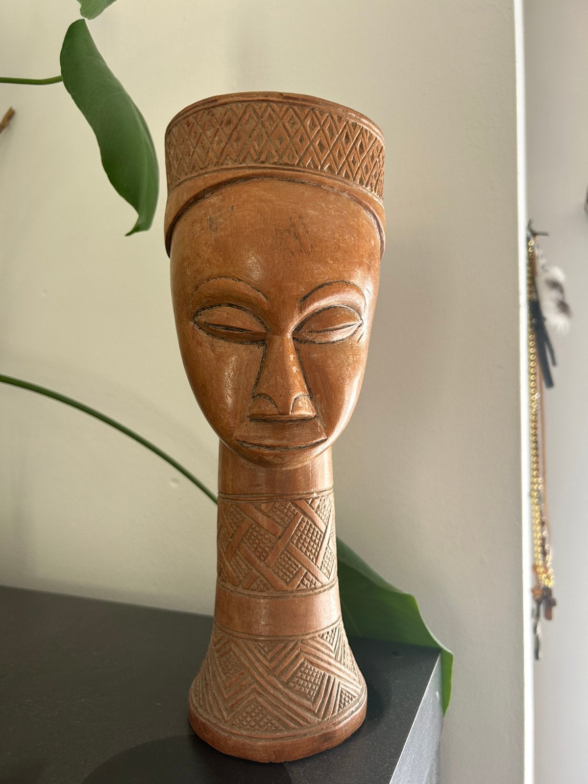 Afrikaans beeld, Ophalen, Hout, Houtsnijwerk, Bruin