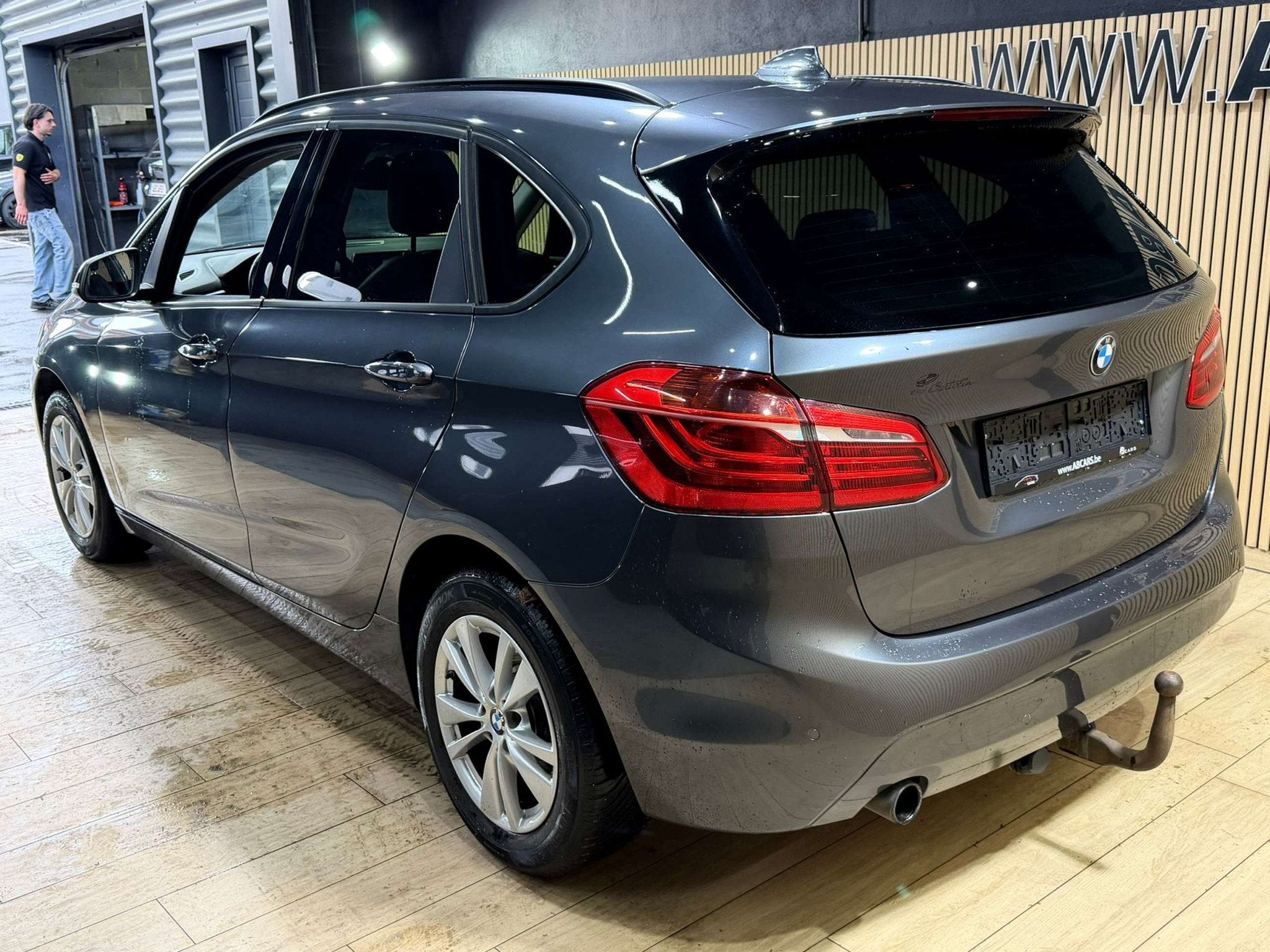 BMW 2 Serie 216 i Active Tourer * GARANTIE 12 MOIS * 1ER PRO, Auto's, 75 kW, Gebruikt, Handgeschakeld, 5 deurs