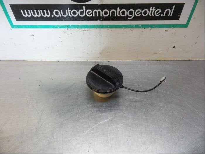 Bouchon réservoir d'un Nissan Note (Note 06-) (KYO), -, Utilisé, -, Nissan