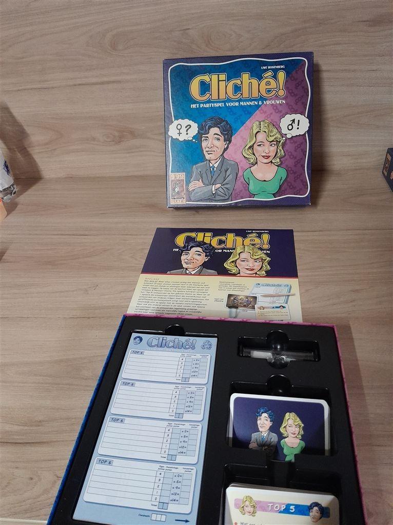 Cliche - 999 games - s1478, Hobby en Vrije tijd, Verzenden, Zo goed als nieuw
