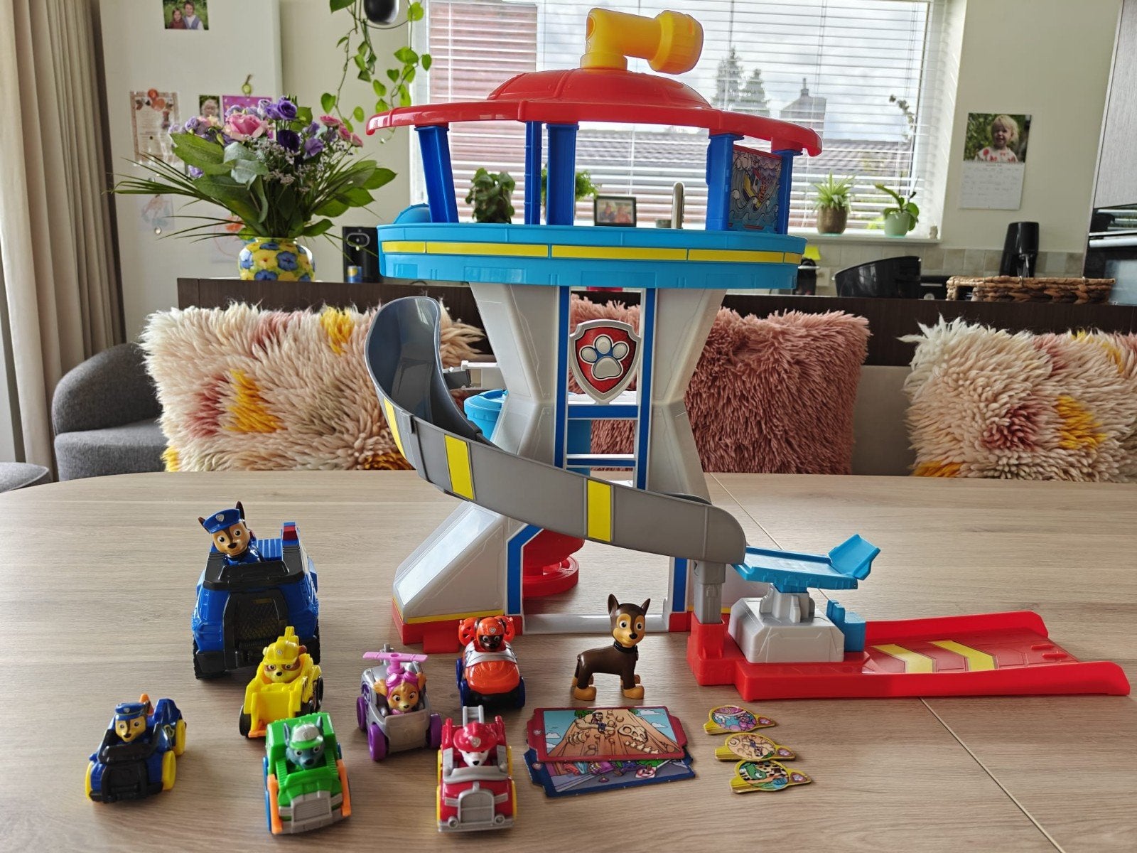 paw patrol toren, Enfants & Bébés, Jouets | Figurines, Enlèvement, Comme neuf