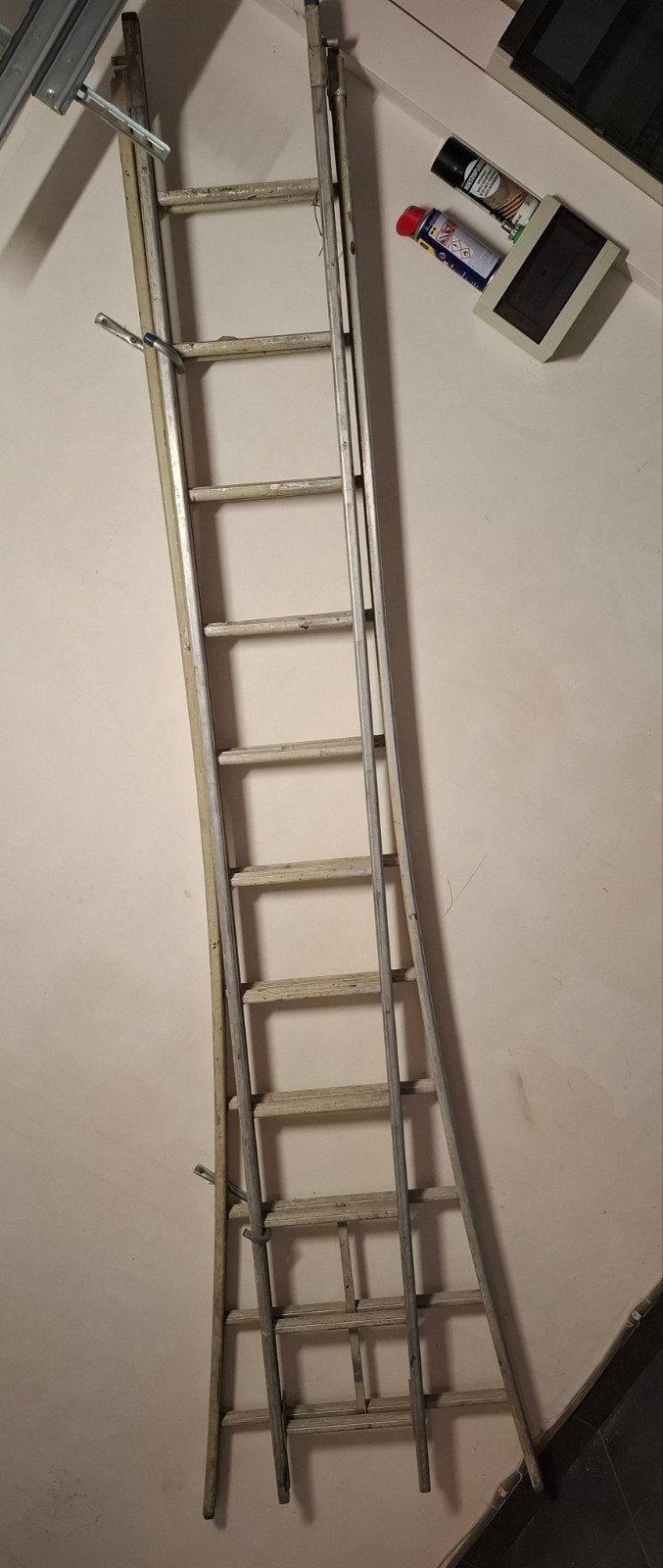 WEGGEEFPRIJS: 2-delige alu ladder (2x3m), Doe-het-zelf en Bouw, Ophalen, Ladder