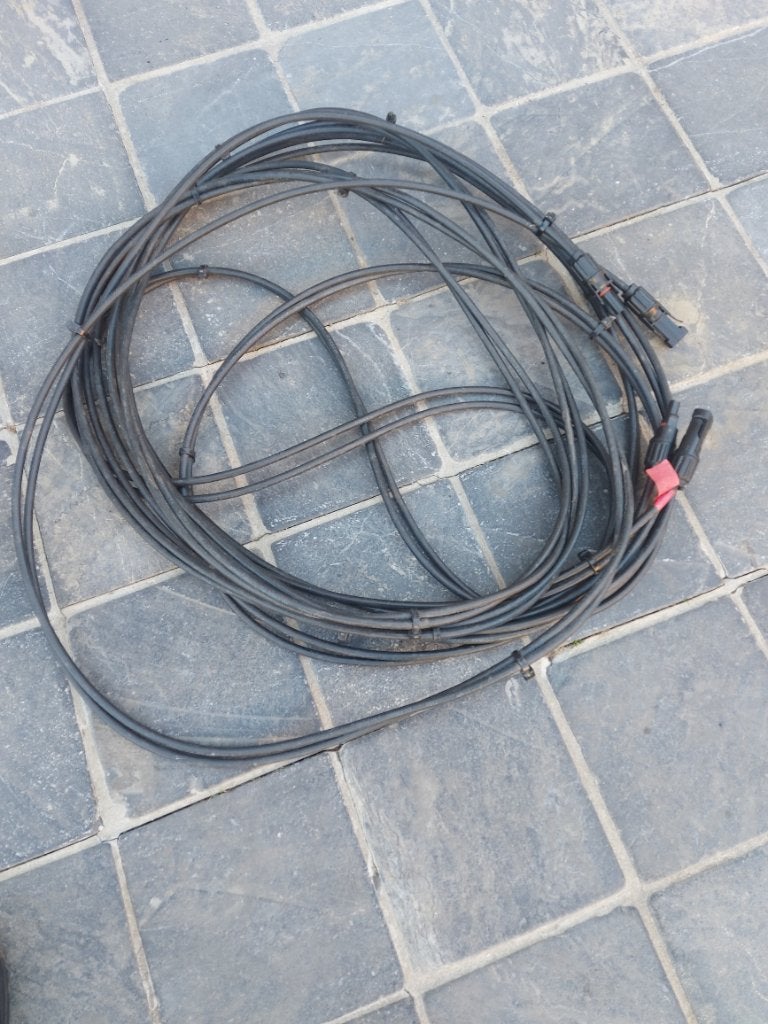 Zonnepaneel kabel 10 meter, Audio, Tv en Foto, Audiokabels en Televisiekabels, Ophalen, Zo goed als nieuw, 10 meter of meer, Overige kabels