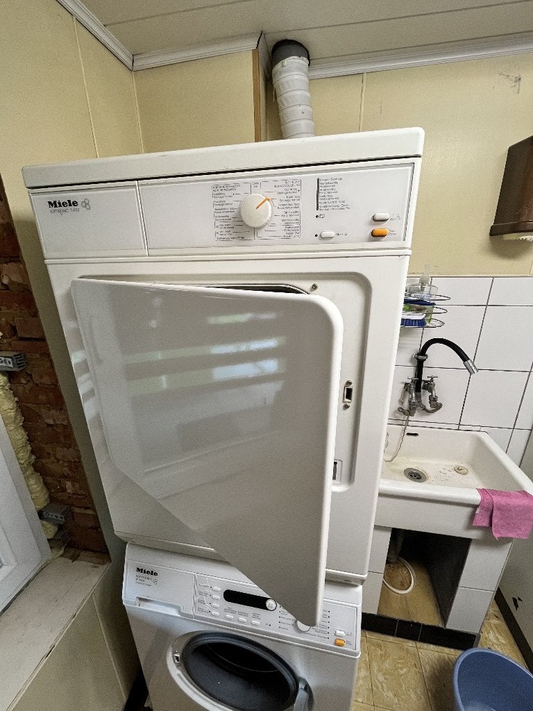 Wasmachine en droogkast (Miele) - Weg wegens overlijden, Ophalen, Gebruikt
