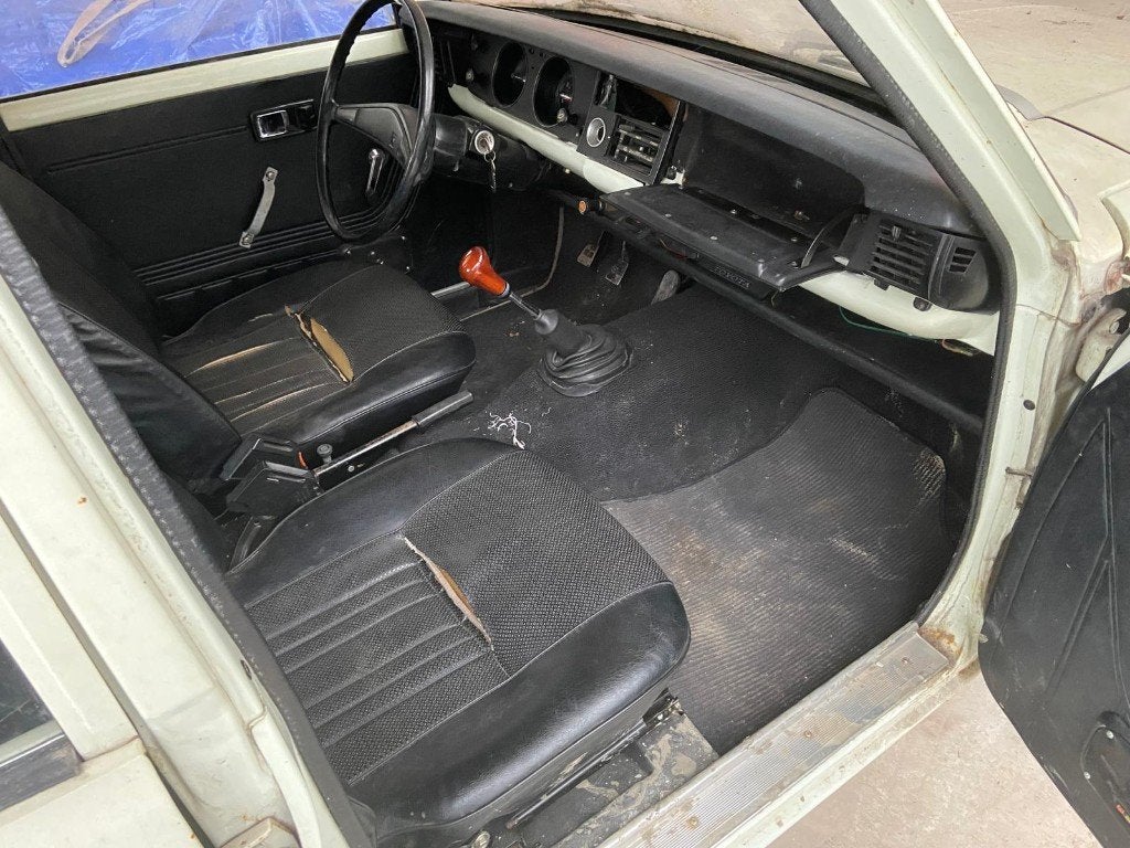 Toyota corolla te koop,18d kms , 1976 , 1300 cc, foto 11