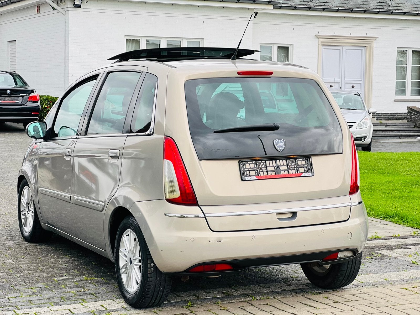 LANCIA MUSA 1.4 BENZINE || AUTOMAAT || EURO 5 || 136.000 KM, Auto's, Automaat, Euro 5, Monovolume, https://public.car-pass.be/vhr/3b46356c-e4b1-40a5-8952-05afcfa4749e