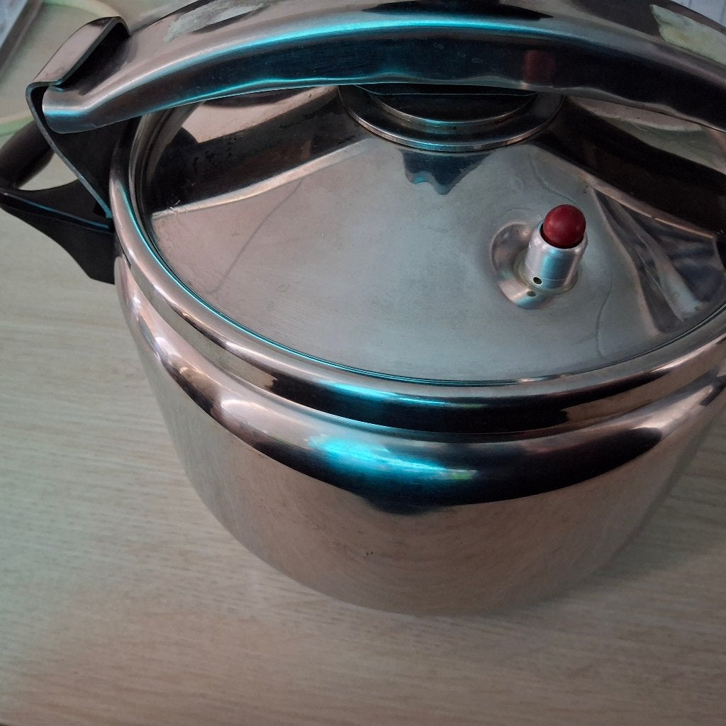 Cocotte minute, Maison & Meubles, Cuisine | Casseroles & Poêles, Enlèvement, Utilisé, Cocotte