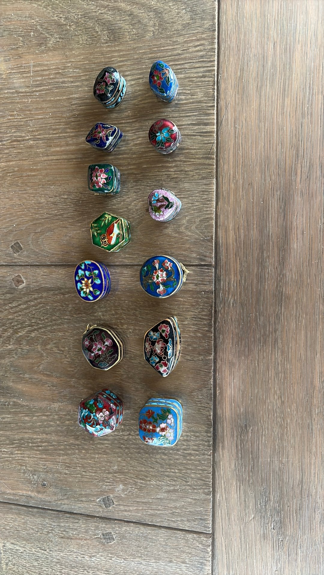 Boîtes à pilules vintage cloisonnées 13 pièces, Enlèvement ou Envoi, Cuivre