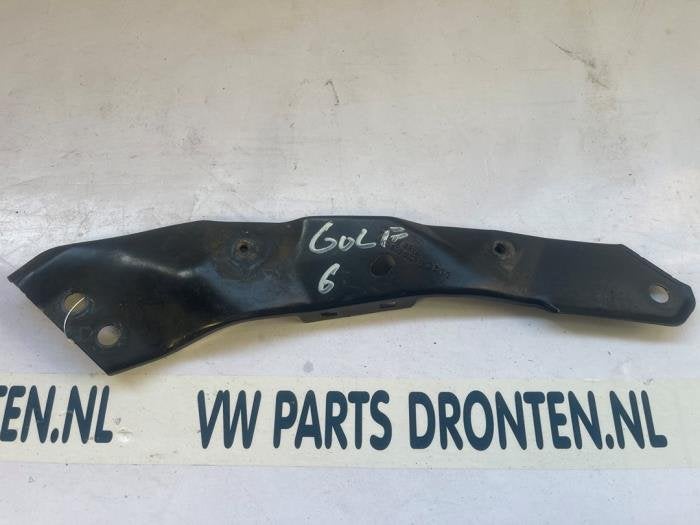 Koplampframe rechts van een Volkswagen Golf, Gebruikt, -, Volkswagen, -