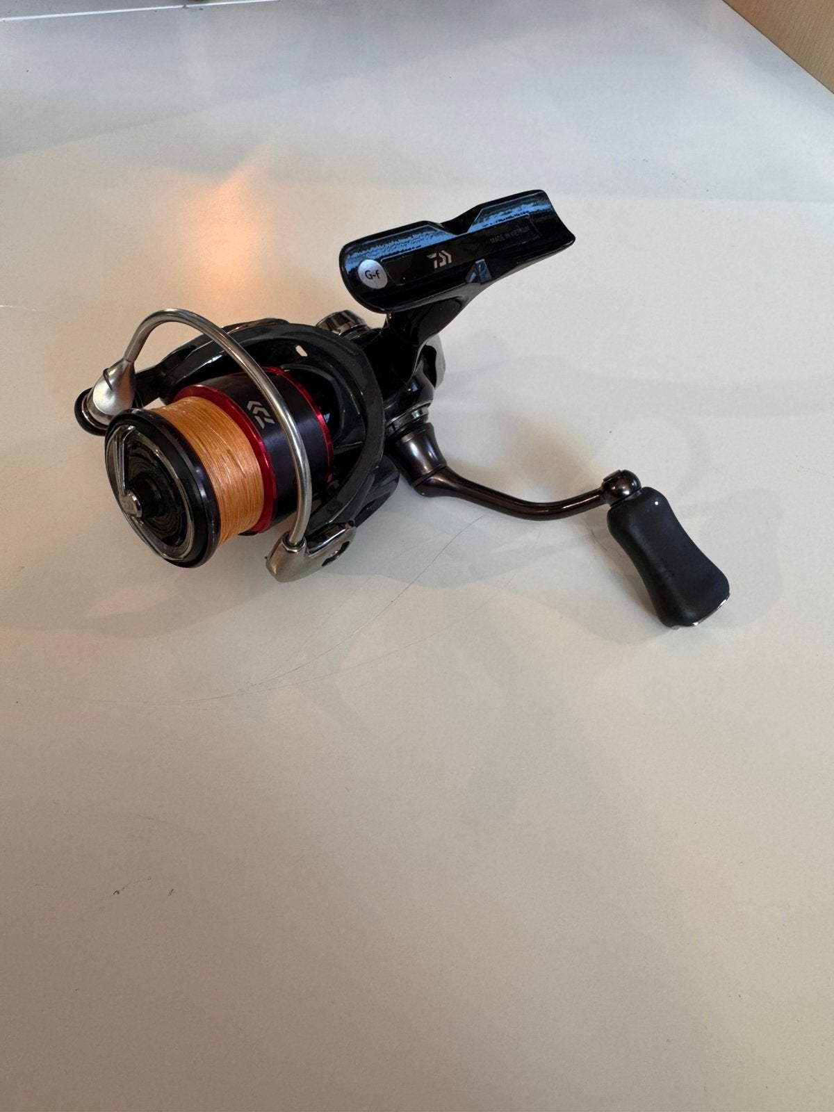 Moulinet Daiwa Fuego LT 1000 (ligne PE 0,10 compris), Enlèvement ou Envoi, Utilisé, Moulinet