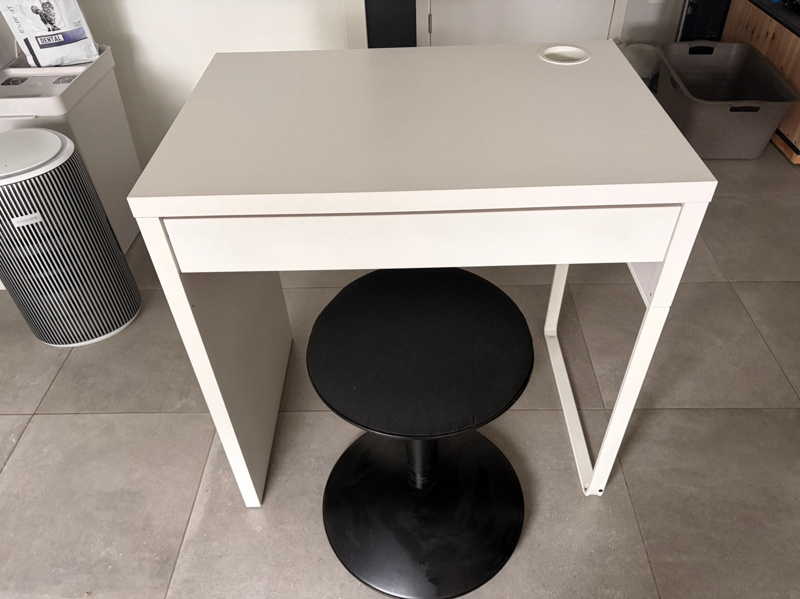 Micke bureau ikea, Maison & Meubles, Scandinave, Goulotte de câbles, 73 cm, 50 cm