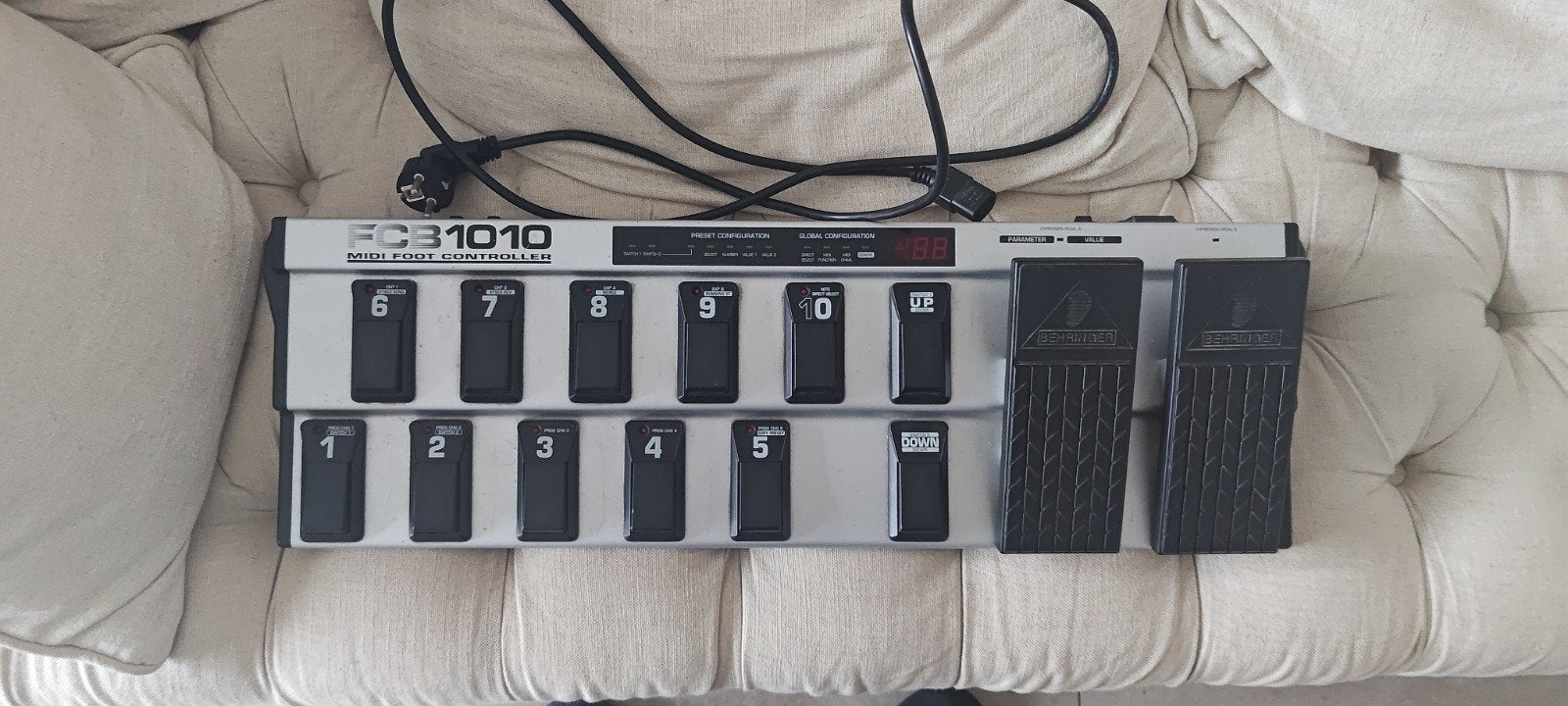 Behringer FCB1010, Muziek en Instrumenten, Ophalen, Zo goed als nieuw
