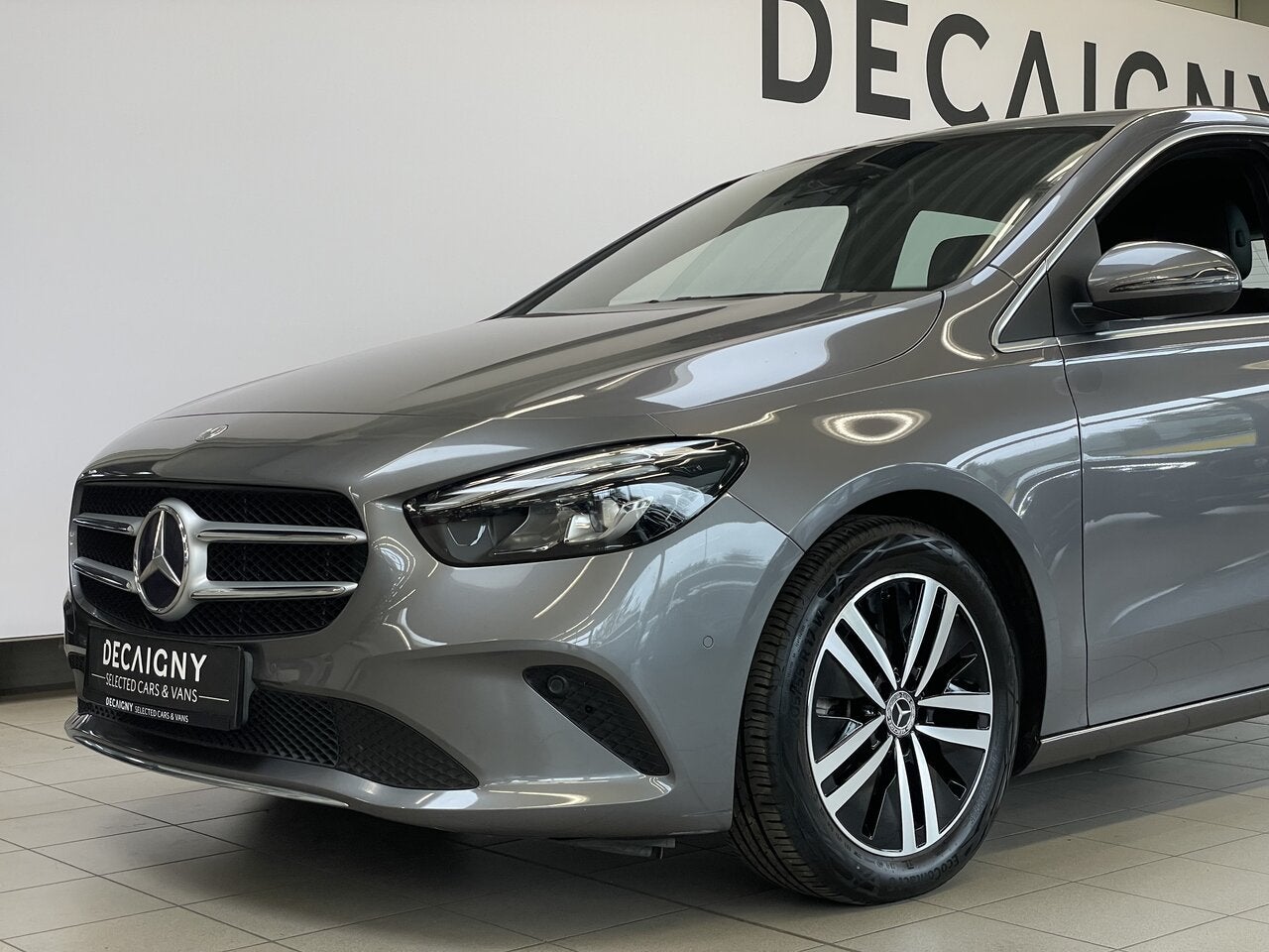 Mercedes-Benz B 180 1.3i Business Line *Leder*Camera*Naviga, Autos, Achat, Euro 6, Entreprise, Cruise Control