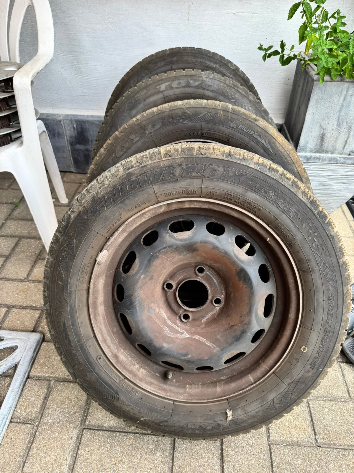 Banden Peugeot Partner Tepee 15”, Auto diversen, Aanhangwagen-onderdelen, Ophalen, Zo goed als nieuw