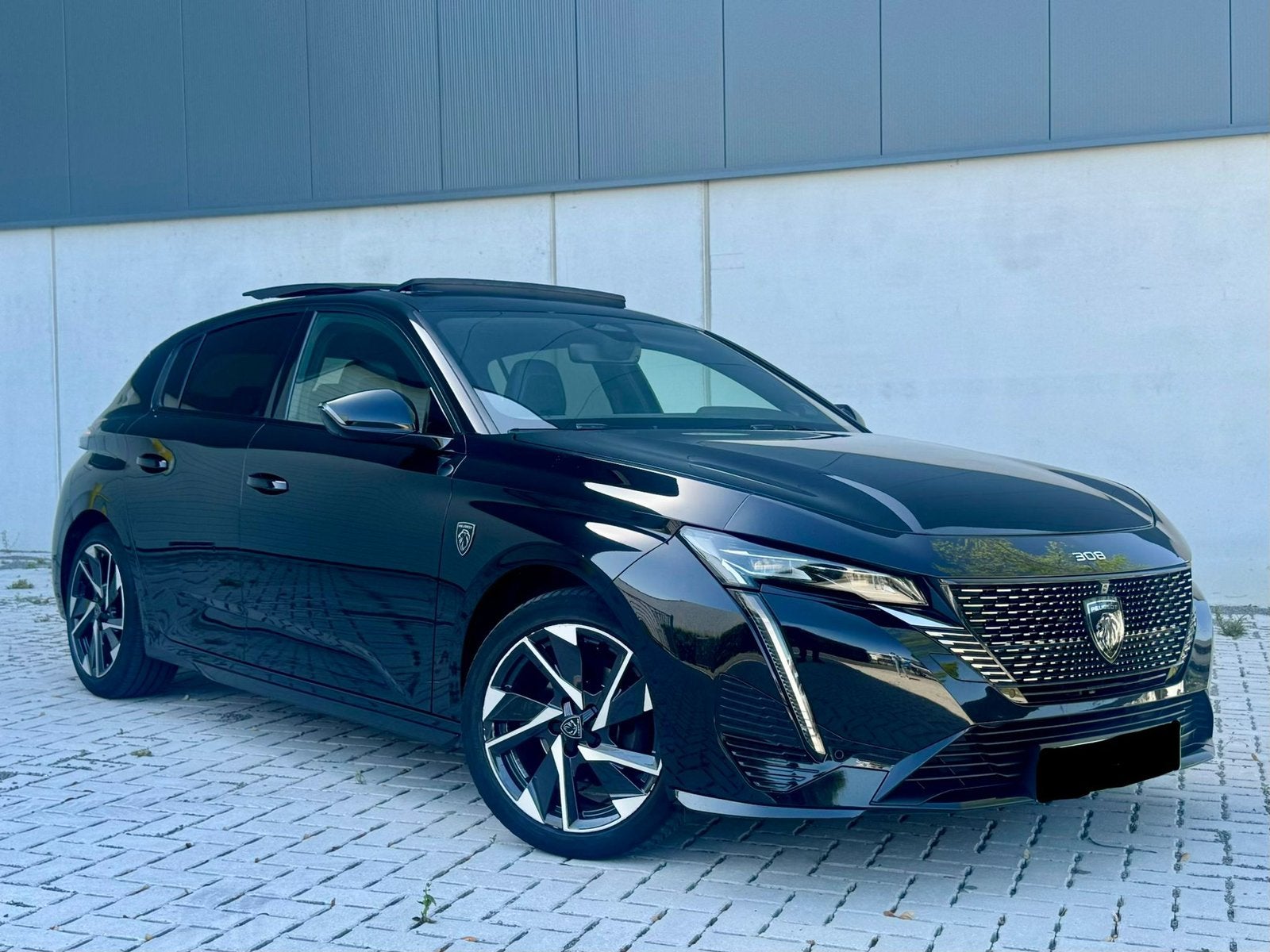 Peugeot 308 GT line 1.2 / Full - Pano - 360 Camera - Massage, Auto's, Parkeerassistent, 4 cilinders, Zwart, Leder