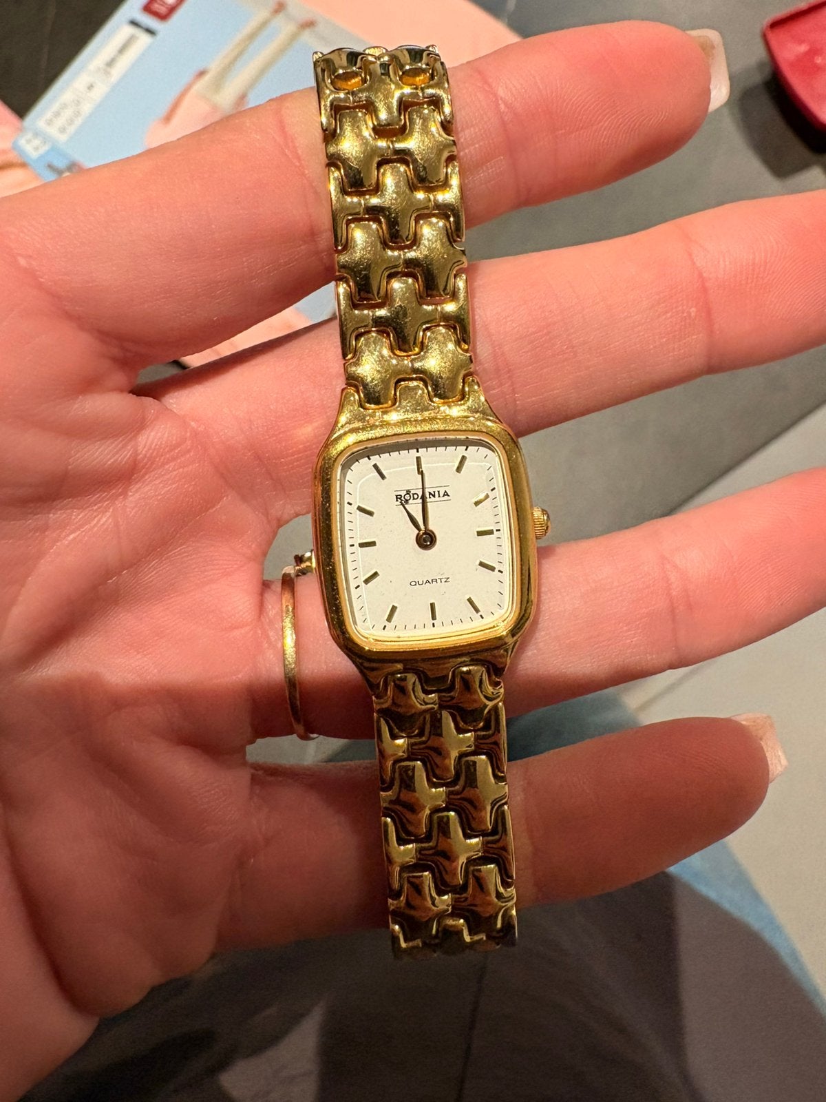 Montre vintage Rodania pour femme - couleur or - quartz, Enlèvement ou Envoi, Comme neuf, Or