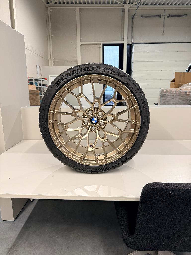 827m BMW CS Velgenset  G87 G80 G81, Auto-onderdelen, Banden en Velgen, Banden en Velgen, Zomerbanden, 20 inch, 285 mm, Personenwagen