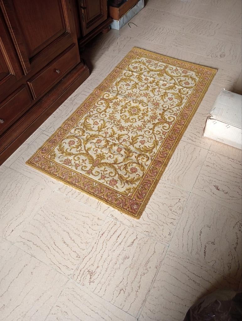 Tapis de sol ancien, Enlèvement