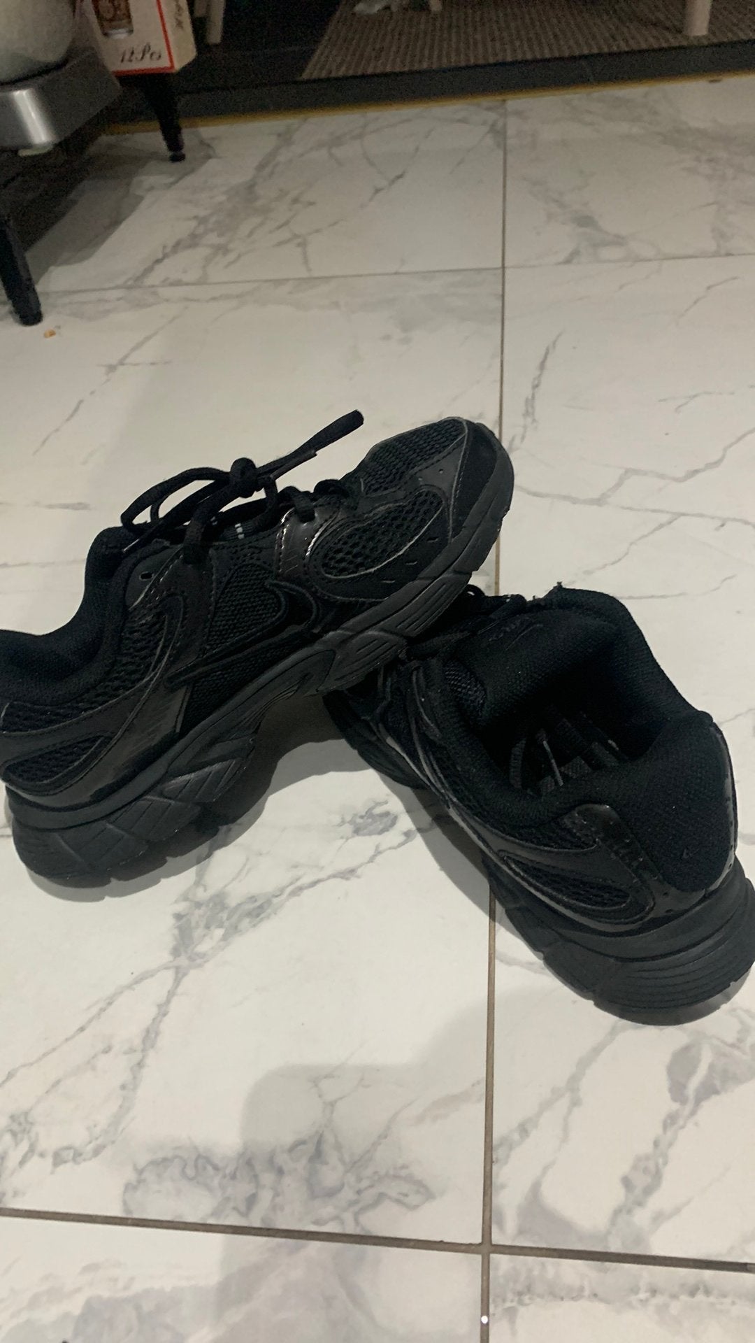 Nike schoenen paar keer aan gedaan, Vêtements | Femmes, Enlèvement ou Envoi, Autres types