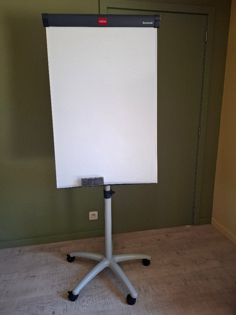 Professionele Nobo Barracuda flipchart op wielen, Werkplek, Ophalen, Gebruikt, Inrichting