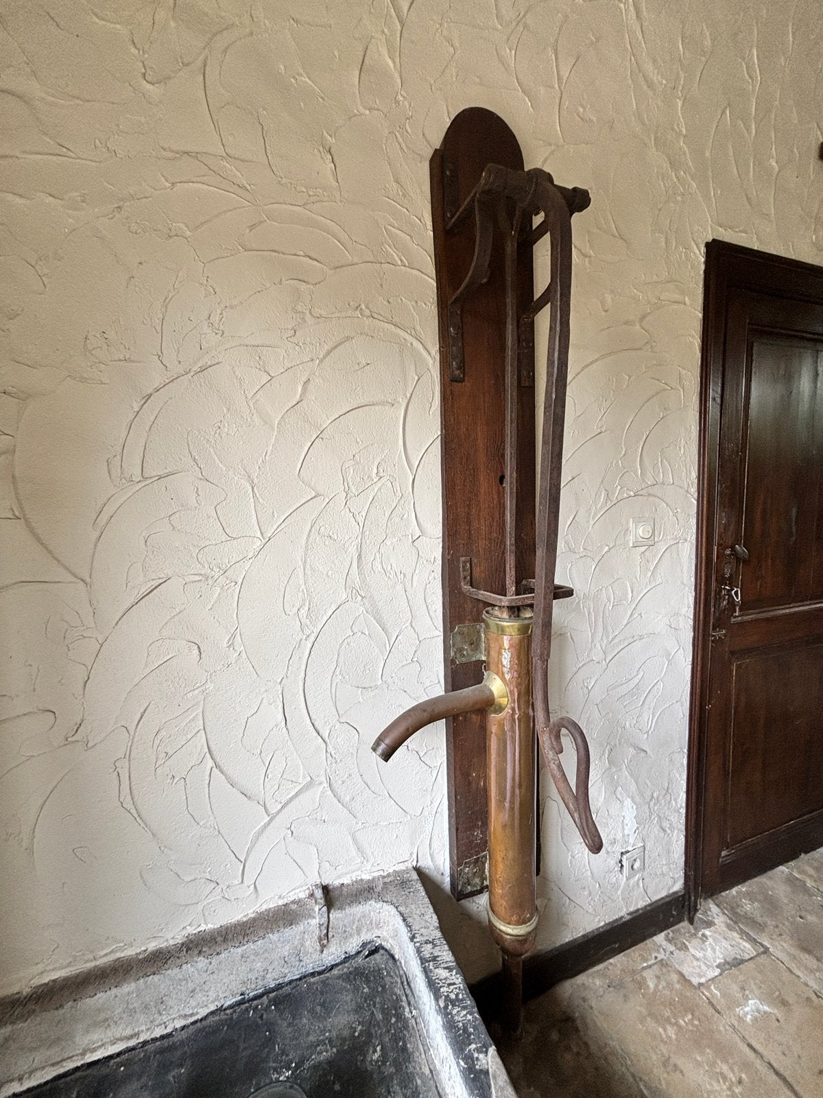 Koperen waterpomp, Ophalen, Koper