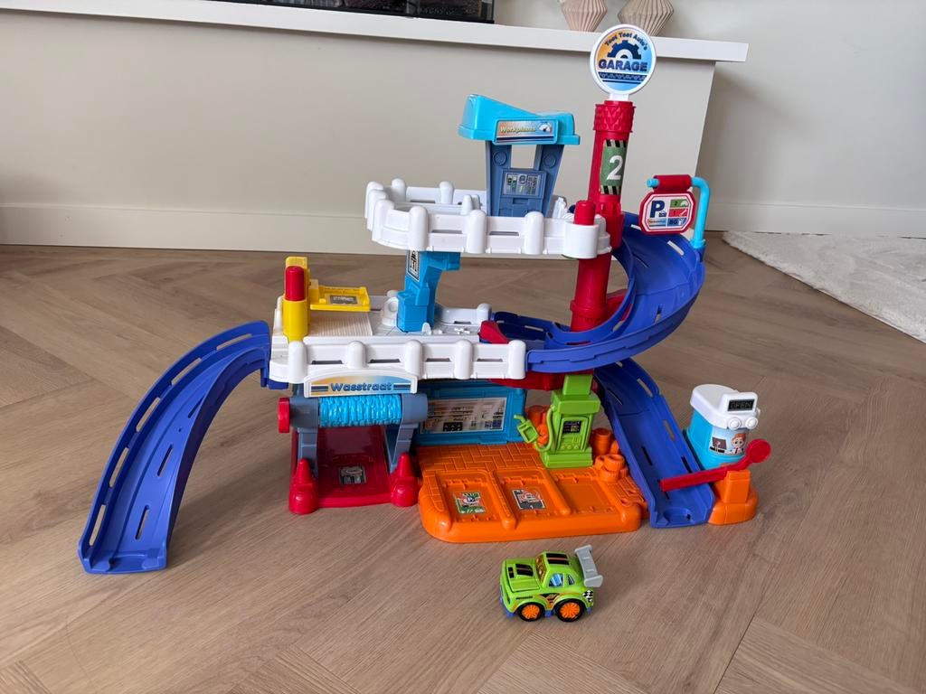 VTech Toet Toet Auto's Garage met auto, Enfants & Bébés, Jouets | Circuits, Enlèvement, Comme neuf