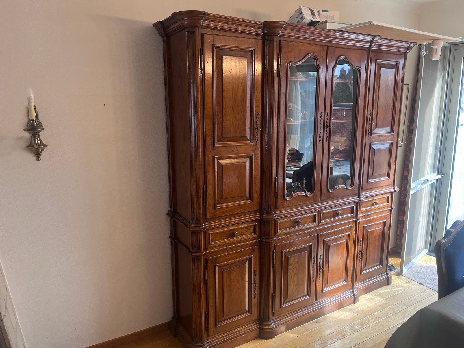 Hoge kast / buffetkast, Antiek en Kunst, Ophalen