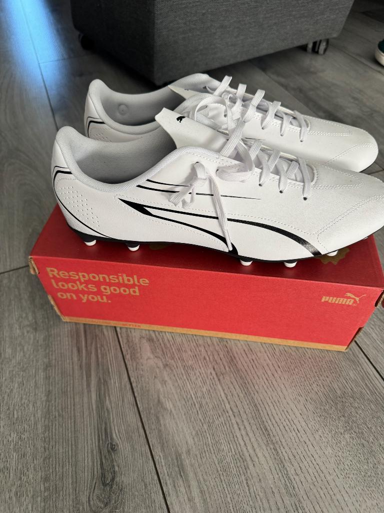 Voetbal schoenen, Sport en Fitness, Voetbal, Ophalen, Nieuw, Schoenen