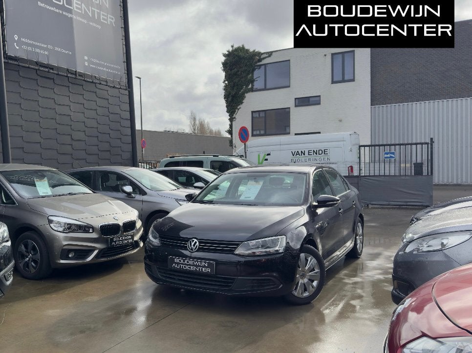 Volkswagen Jetta 1.2Benzine 2011 143.xxxkm Topstaat !, Auto's, Voorwielaandrijving, Stof, Zwart, Zwart