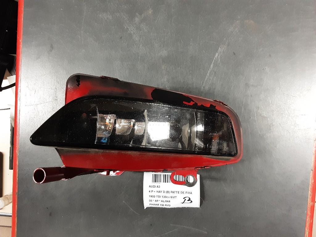 ANTI BROUILLARD AVANT GAUCHE Audi A3 (8L1) (8V0941599D), Utilisé, Audi