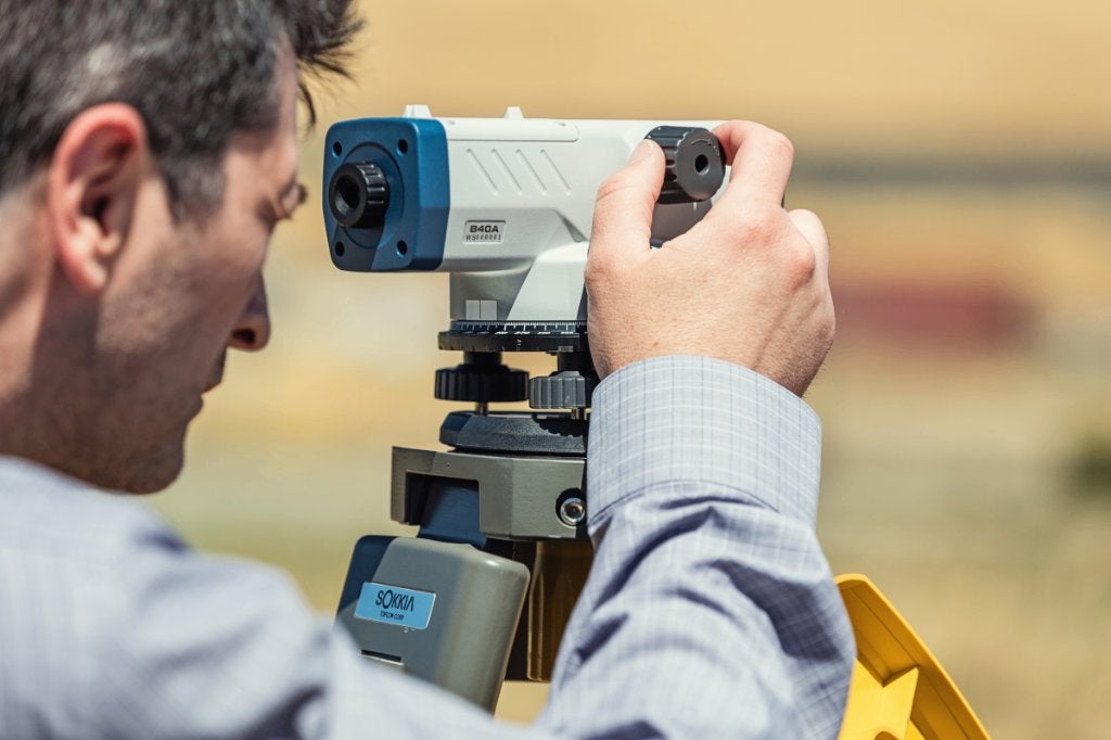 SOKKIA C320 Level — 24x automatisch niveau + statief, Ophalen, Zo goed als nieuw