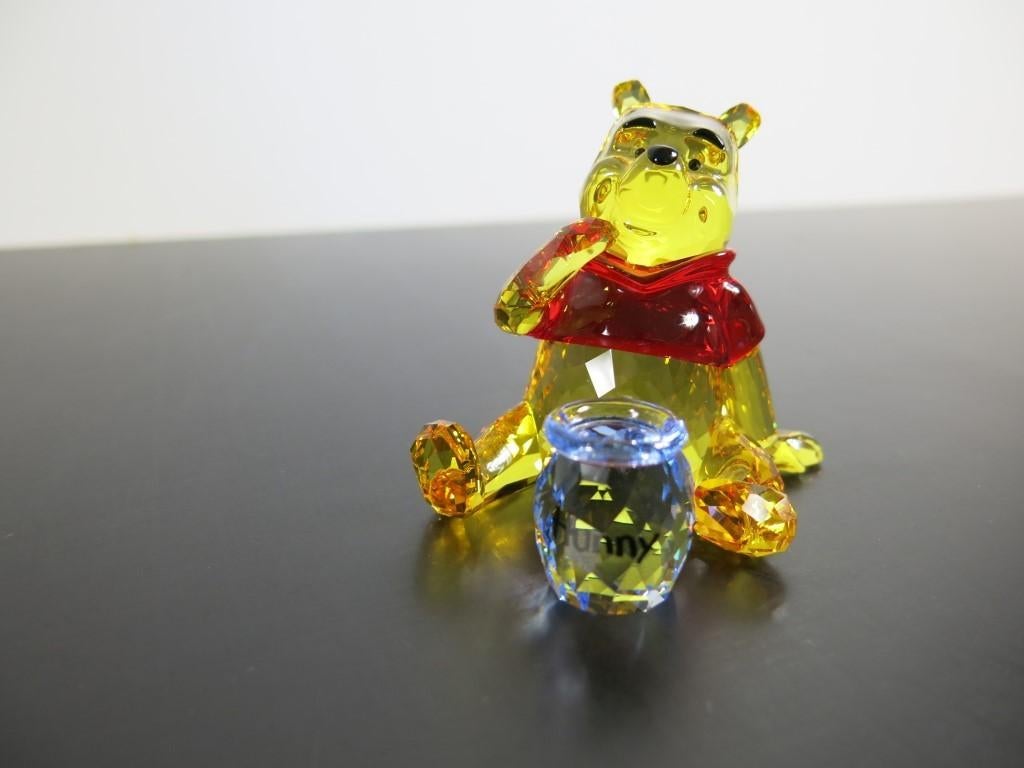 Disney Swarovski  Kristal Winnie De Pooh 1142889 2012, Verzamelen, Swarovski, Zo goed als nieuw, Ophalen of Verzenden