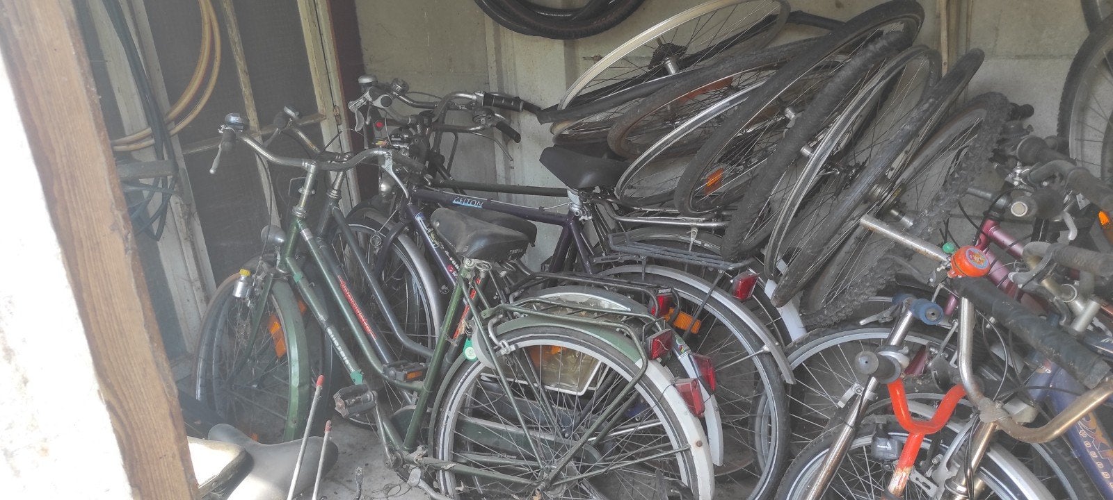 Lot de vélos pour les bricoleurs et les amateurs., Enlèvement