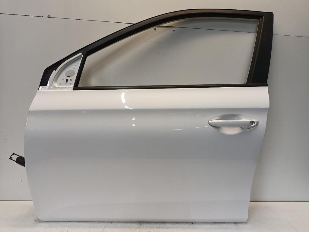 Portier links voor Hyundai i20, Onderdelen@venauto.nl, Van der Ven Autorecycling B.V., Gebruikt, Ettenseweg 76, 4706 PB Roosendaal, The Netherlands