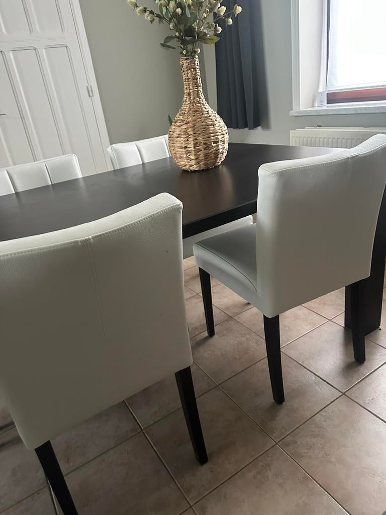 Mooie eetplaats in een super goede staat., Ophalen, Gebruikt, 4 tot 6 stoelen