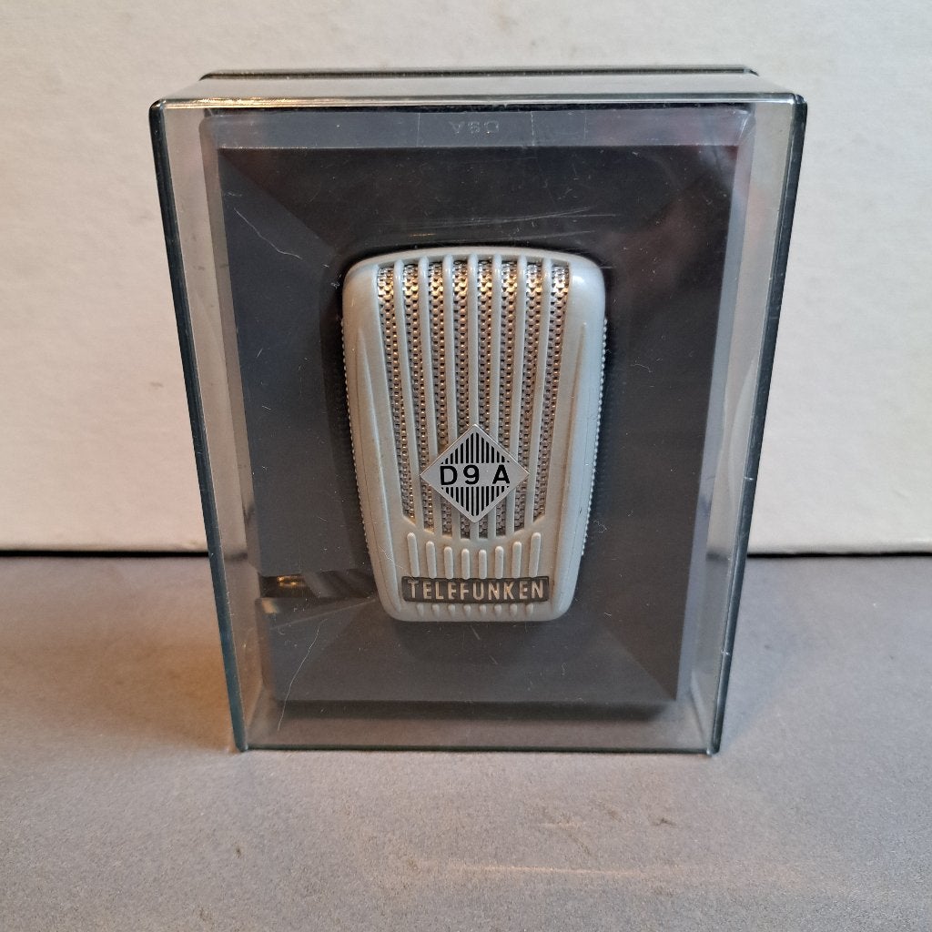 Microphone dynamique Telefunken D9/A, Antiquités & Art, Antiquités | TV & Hi-Fi, Enlèvement ou Envoi