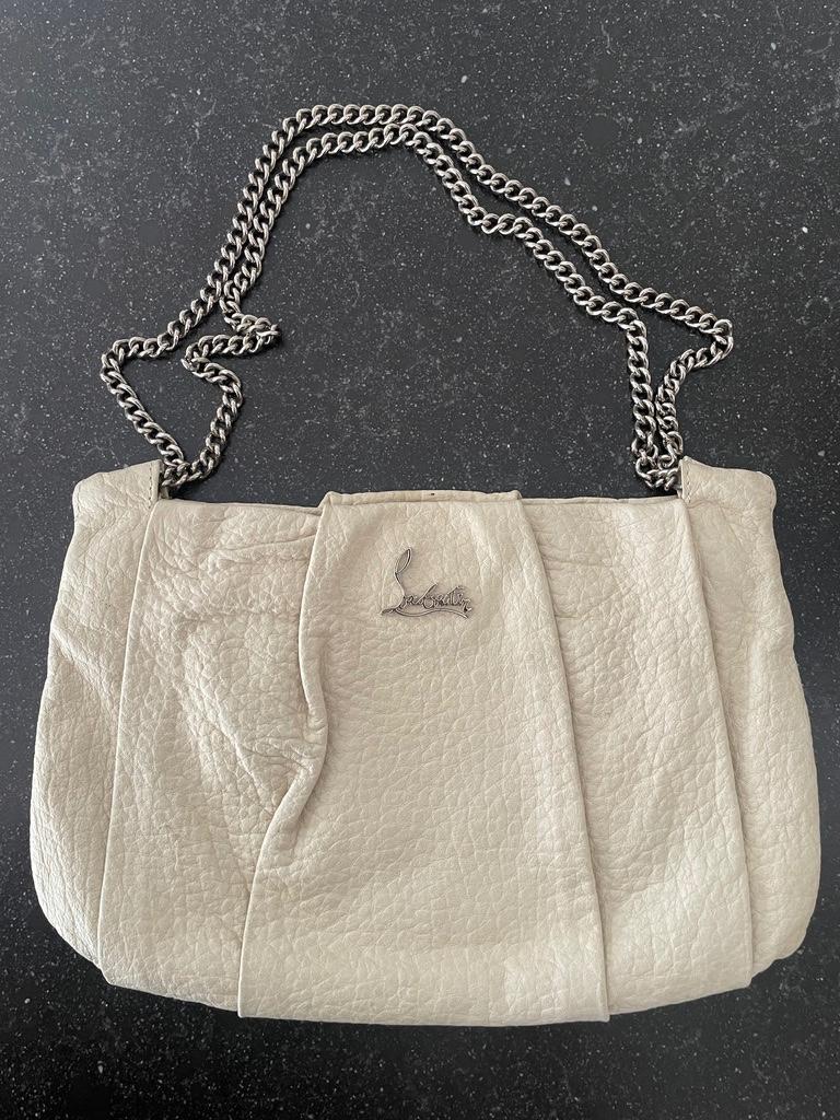 Sac à bandoulière Christian Louboutin,  crème, état de luxe, Bijoux, Sacs & Beauté, Sacs | Sacs Femme, Utilisé, Sac à main, Autres couleurs