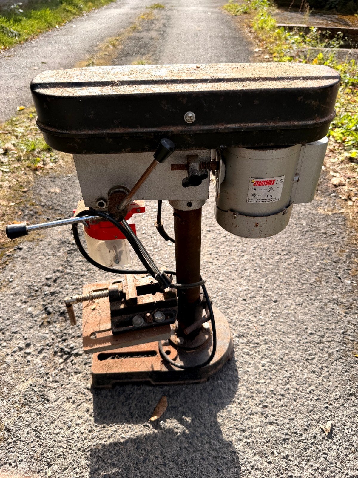 Foreuse sur colonne
Couvin
60€, Bricolage & Construction, Enlèvement, Foreuse sur colonne
