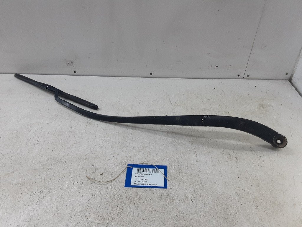 RUITENWISSERARM RECHTS VOOR Kia Sportage (QL), Info@kia.de, Theodor-Heuss-Allee 11
60486  Frankfurt am Main, DE, Kia Deutschland GmbH