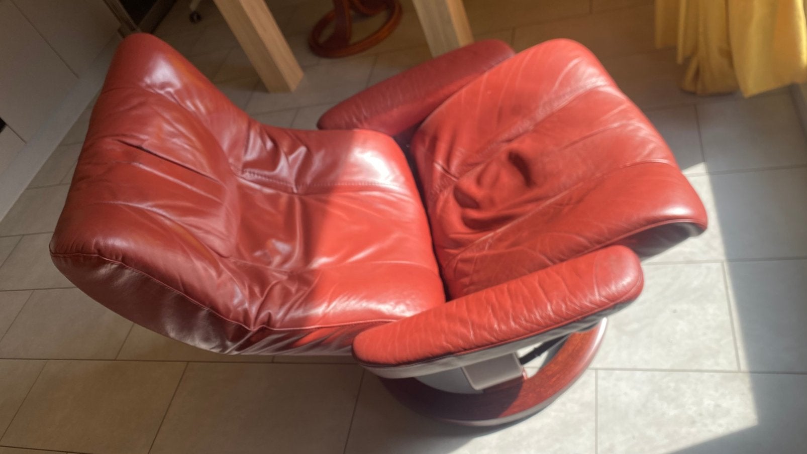 Stressless Relaxfauteuil M – Leder – Comfortabel, Ophalen, Zo goed als nieuw, Hout