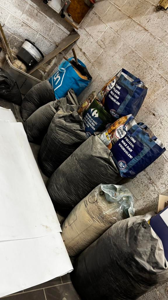 Gratuit a donner copeaux de bois, Enlèvement, Comme neuf