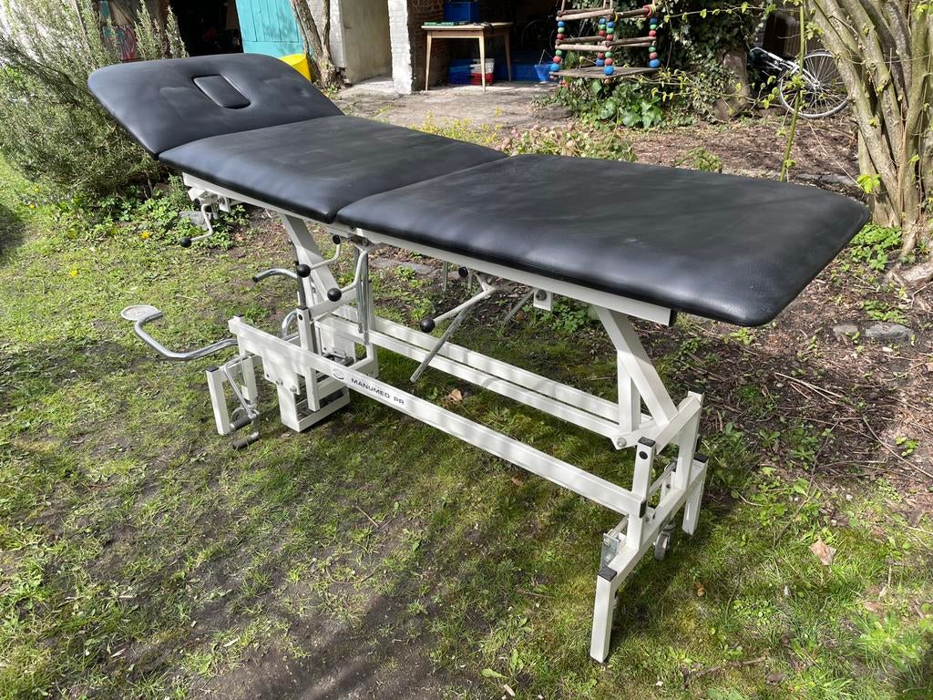 Manumed behandeltafel, Sport en Fitness, Massageproducten, Ophalen, Gebruikt, Massagetafel