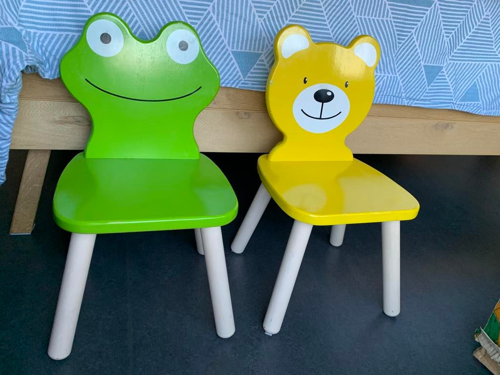 Houten kinderstoeltjes - beer en kikker - Pin Furniture, Ophalen, Zo goed als nieuw, Stoel(en)