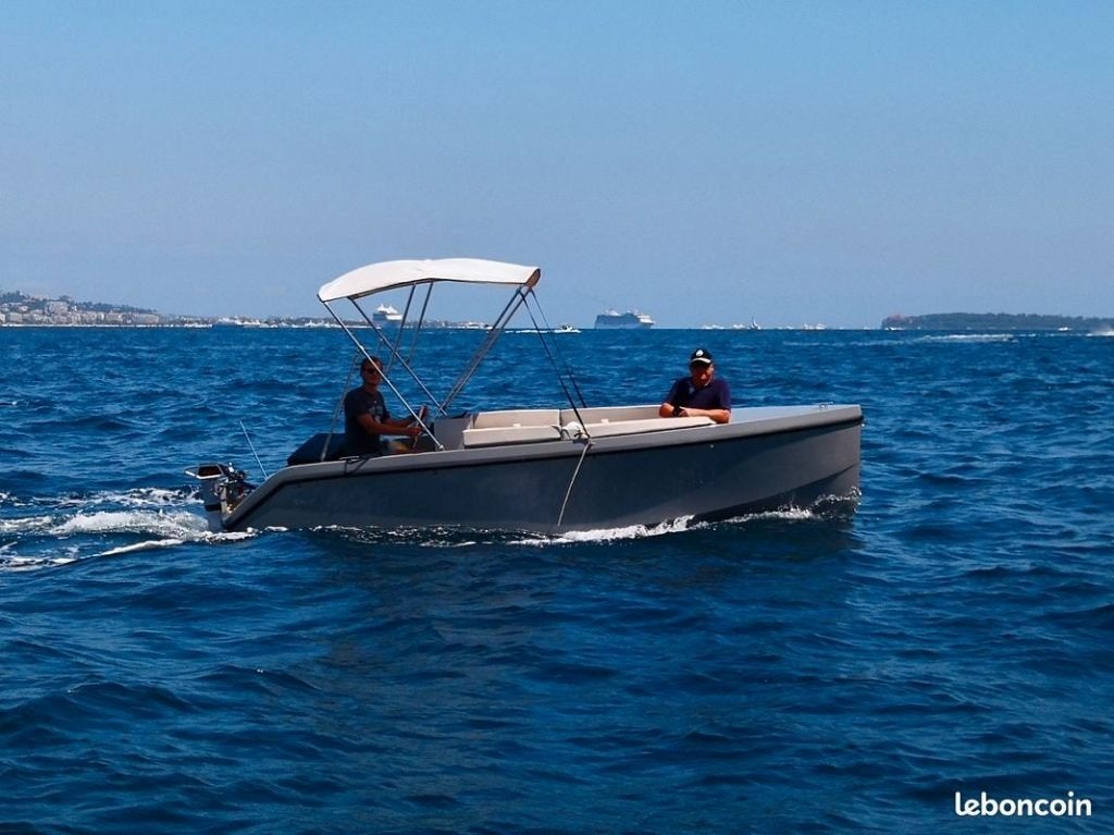 Luxe zee- of meerboot 8 personen, Watersport en Boten, 50 cm, Overige merken, Gebruikt, Buitenboordmotor