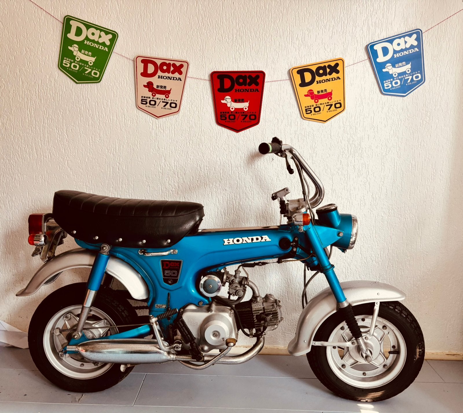 Honda Dax ST50 bordjes (ss50 monkey), Fietsen en Brommers, Ophalen, Zo goed als nieuw