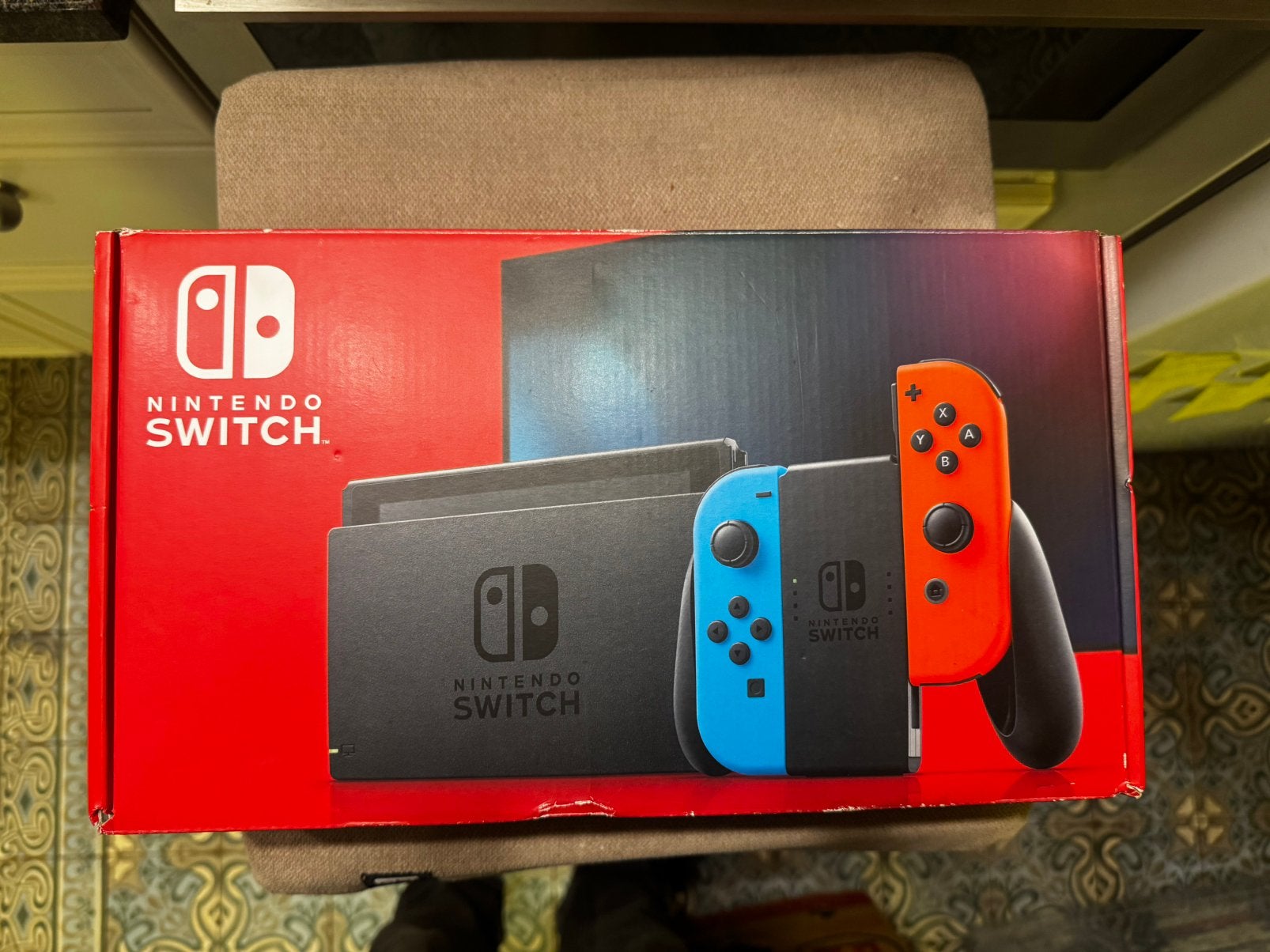 Switch v2 en parfait état, Enlèvement ou Envoi, Comme neuf
