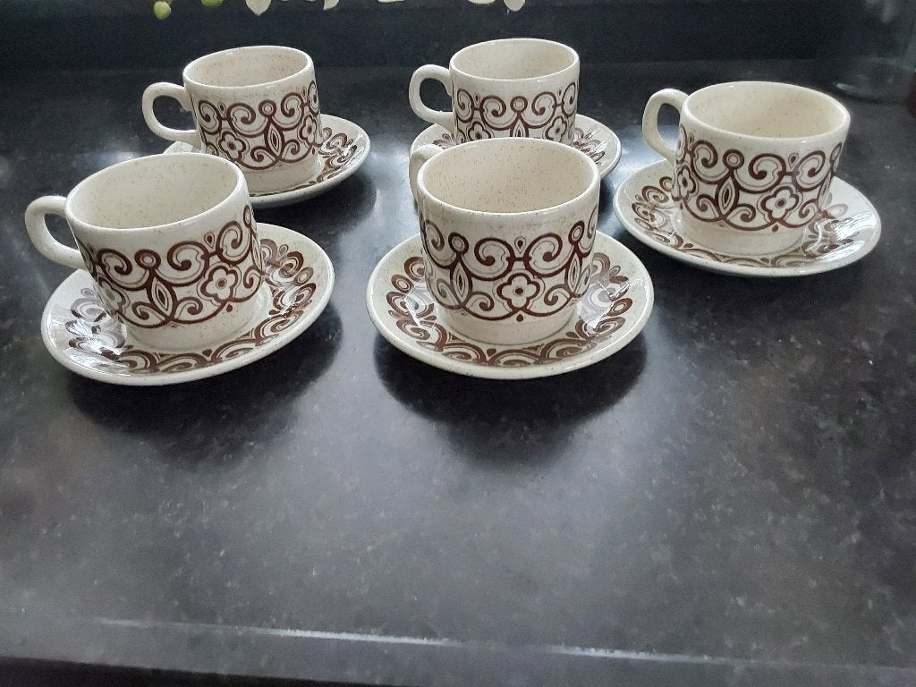 5 kop en schotels Biltons servies, Huis en Inrichting, Keuken | Servies, Overige materialen, Vintage, Ophalen of Verzenden, Zo goed als nieuw